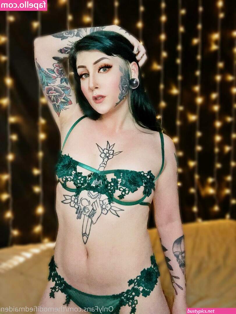 iiluvava_ nude onlyfans leaks