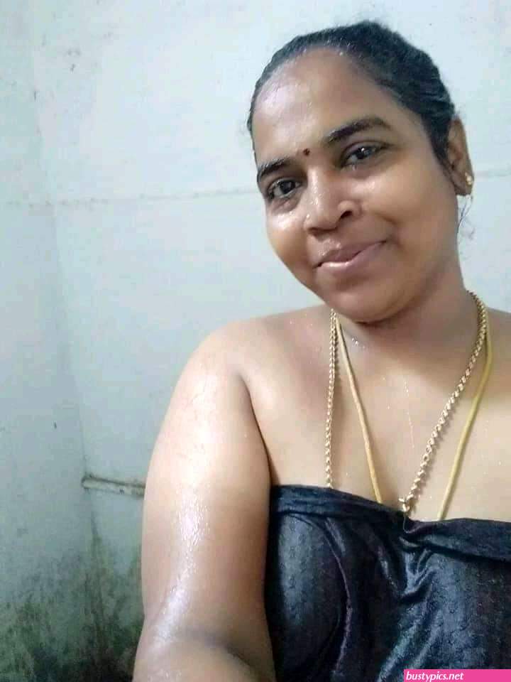 full sexy aunties pics