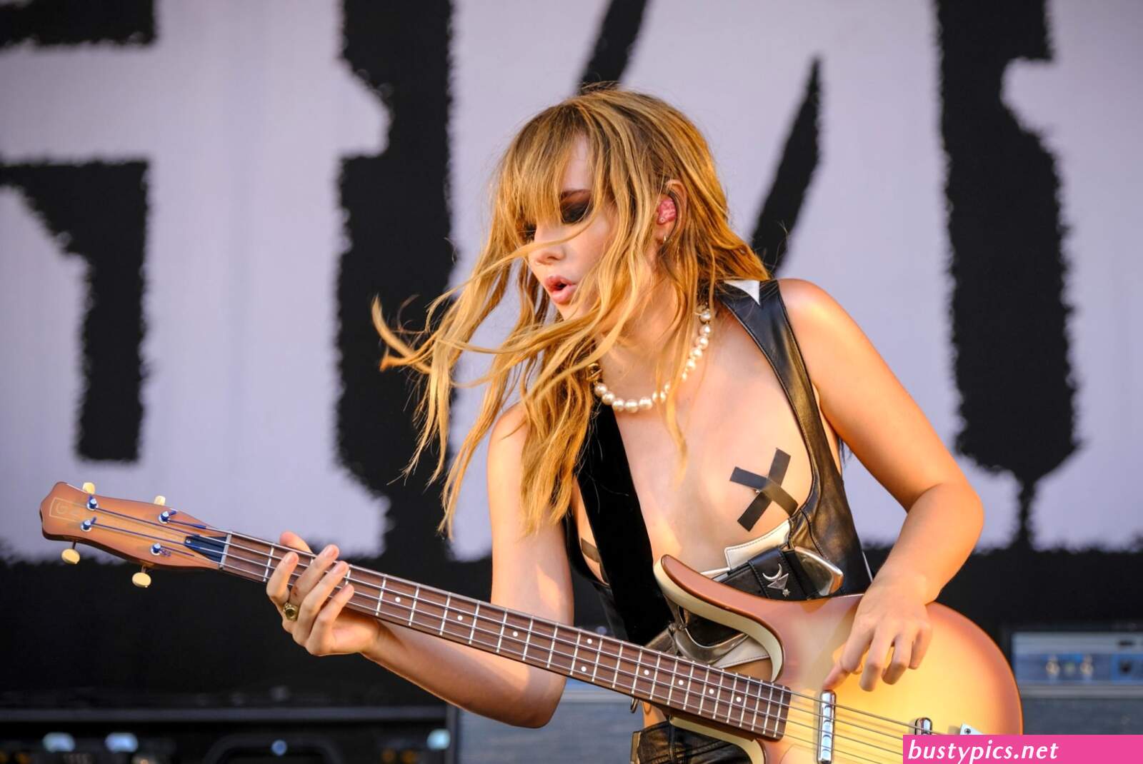 victoria de angelis naked