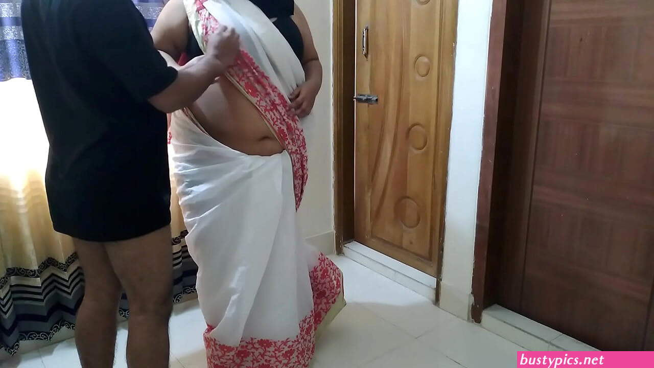 aunty milf pic
