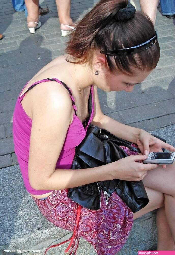 candid street nip