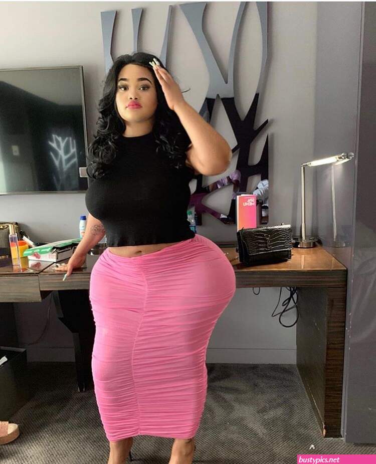 uchi ya kuma mwanamuke mnene