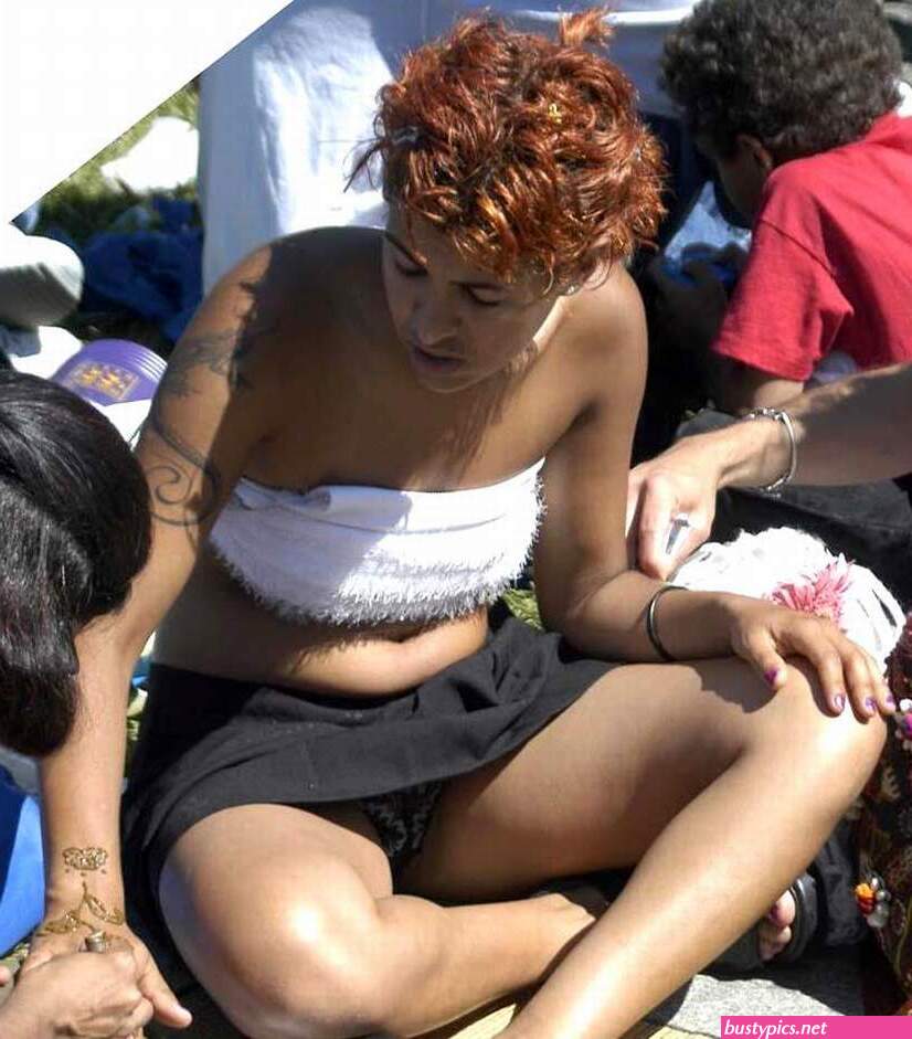 accidental upskirt pantie pics free