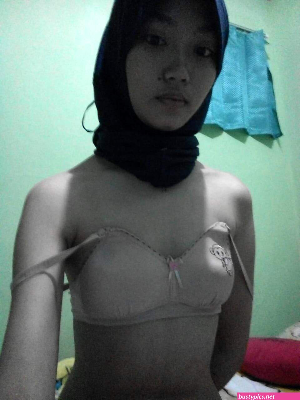 tudung bugil com