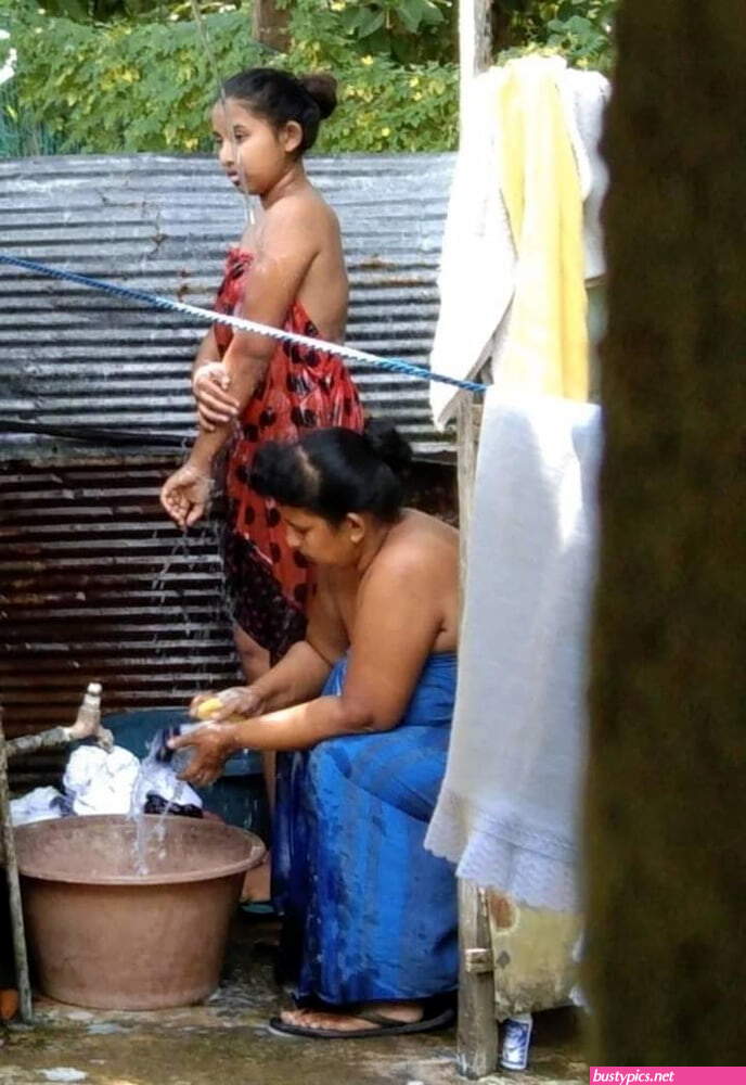 auntys bathing images