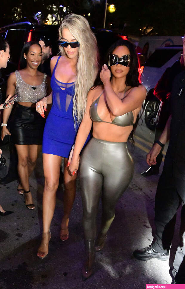 khloe kardashian in a swimsuit