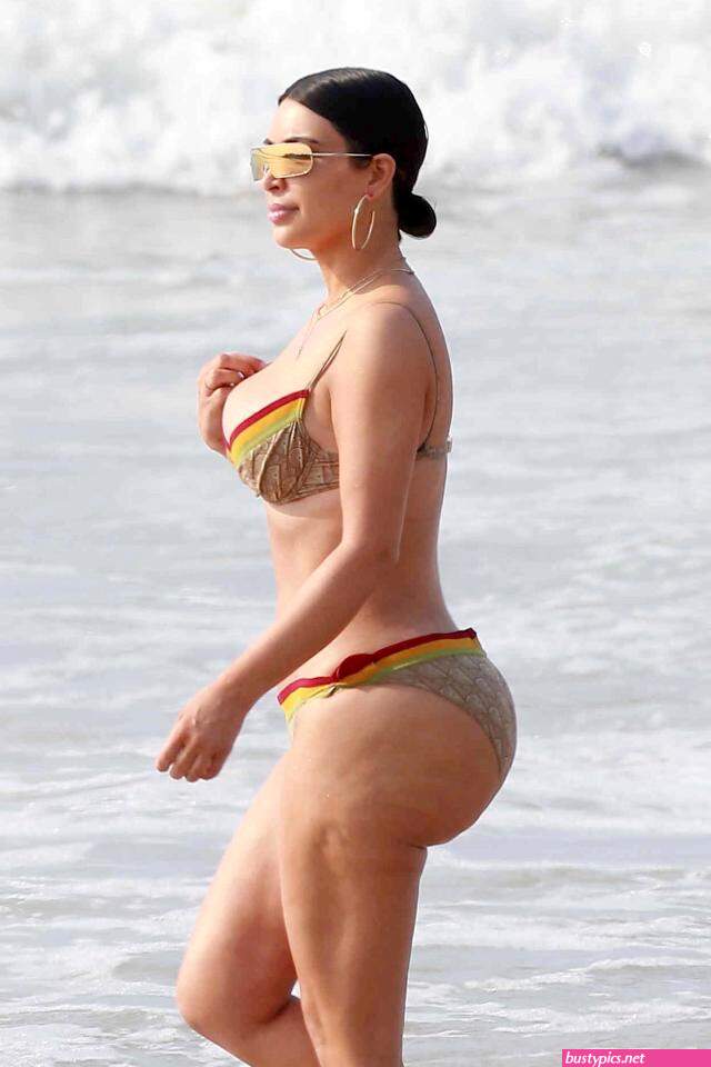 khloe kardashian in a swimsuit