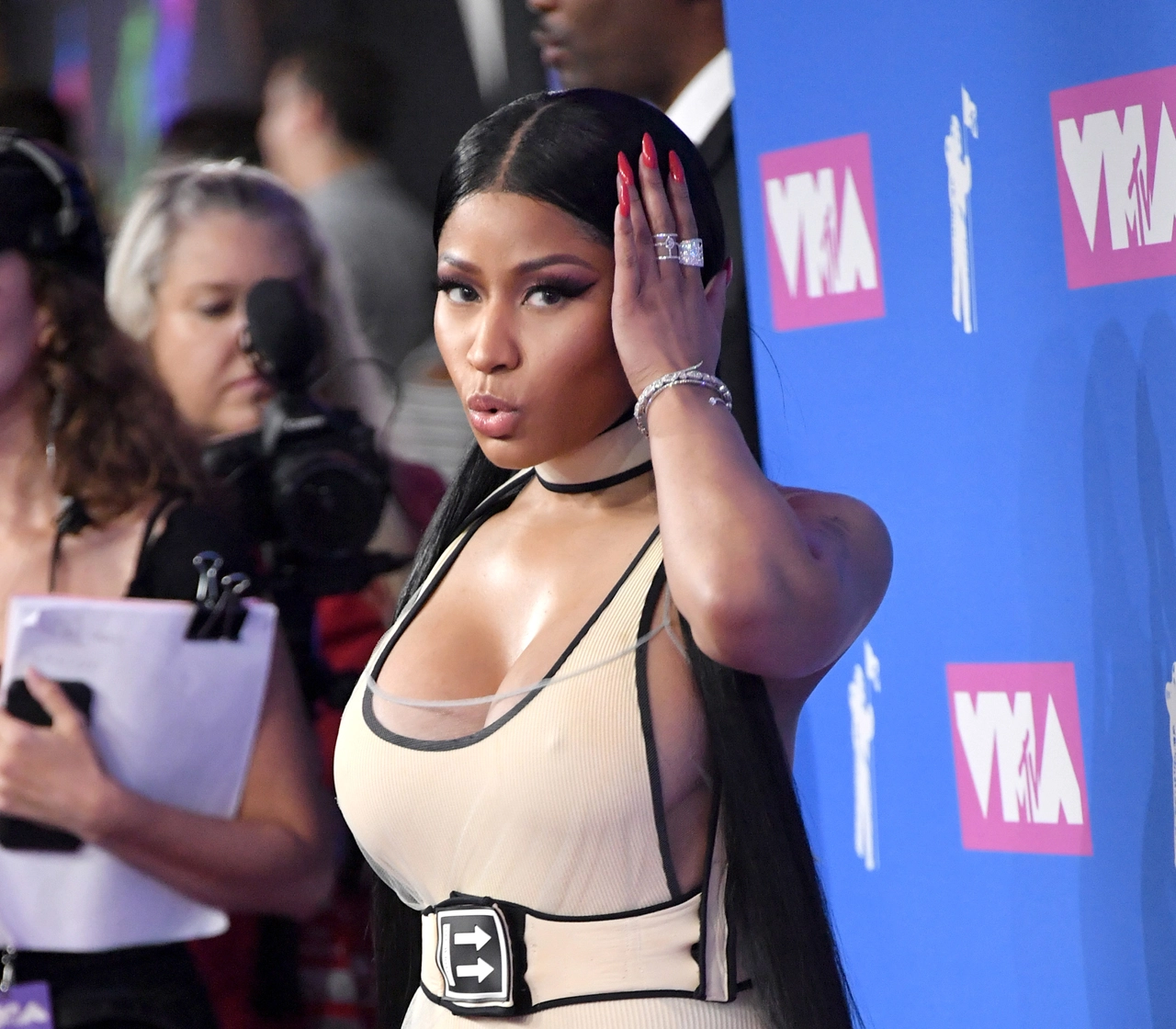 nicki minaj areola peak