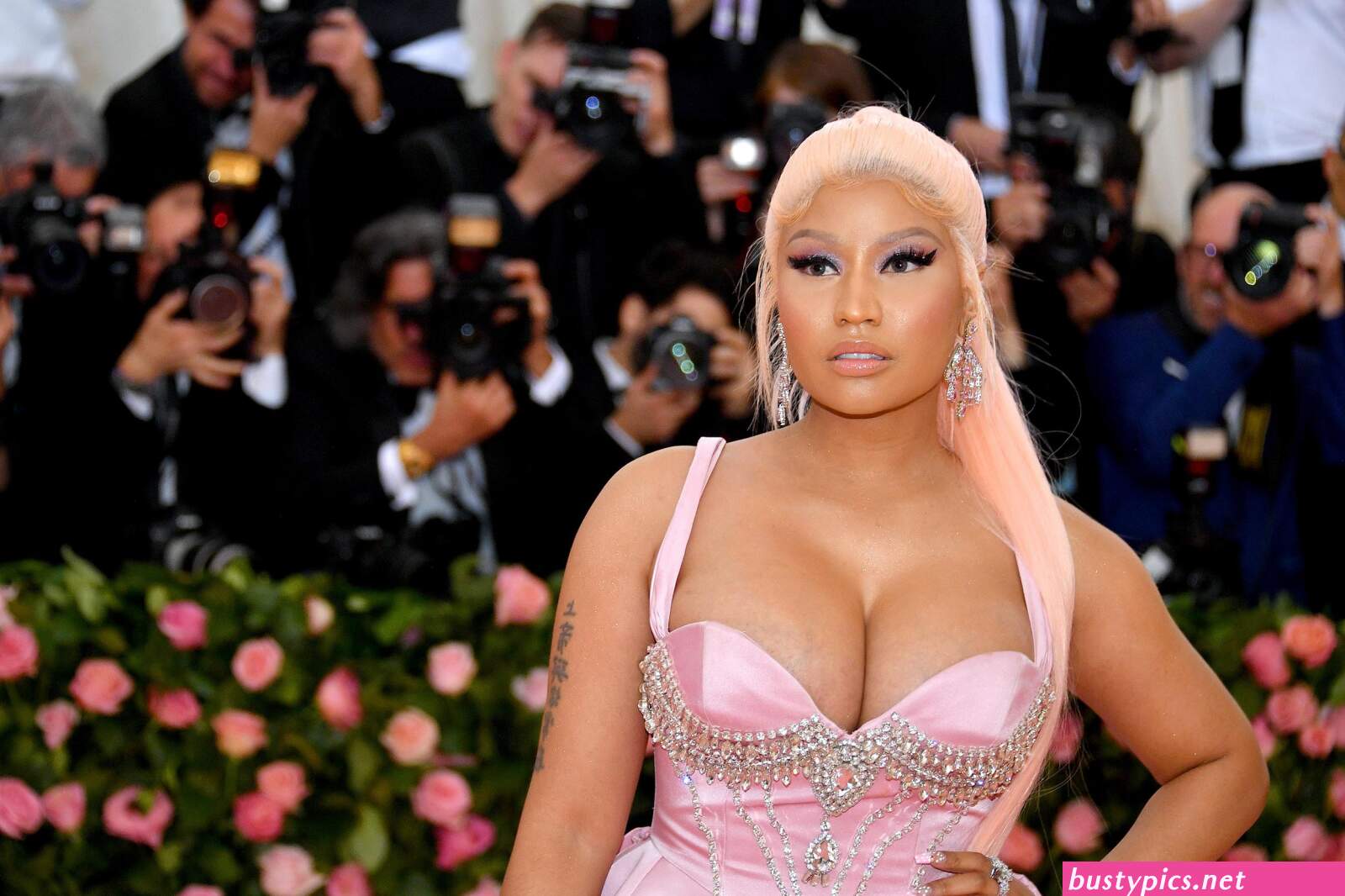 nicki minaj areola peak