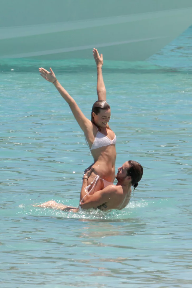 margot robbie in a bikini
