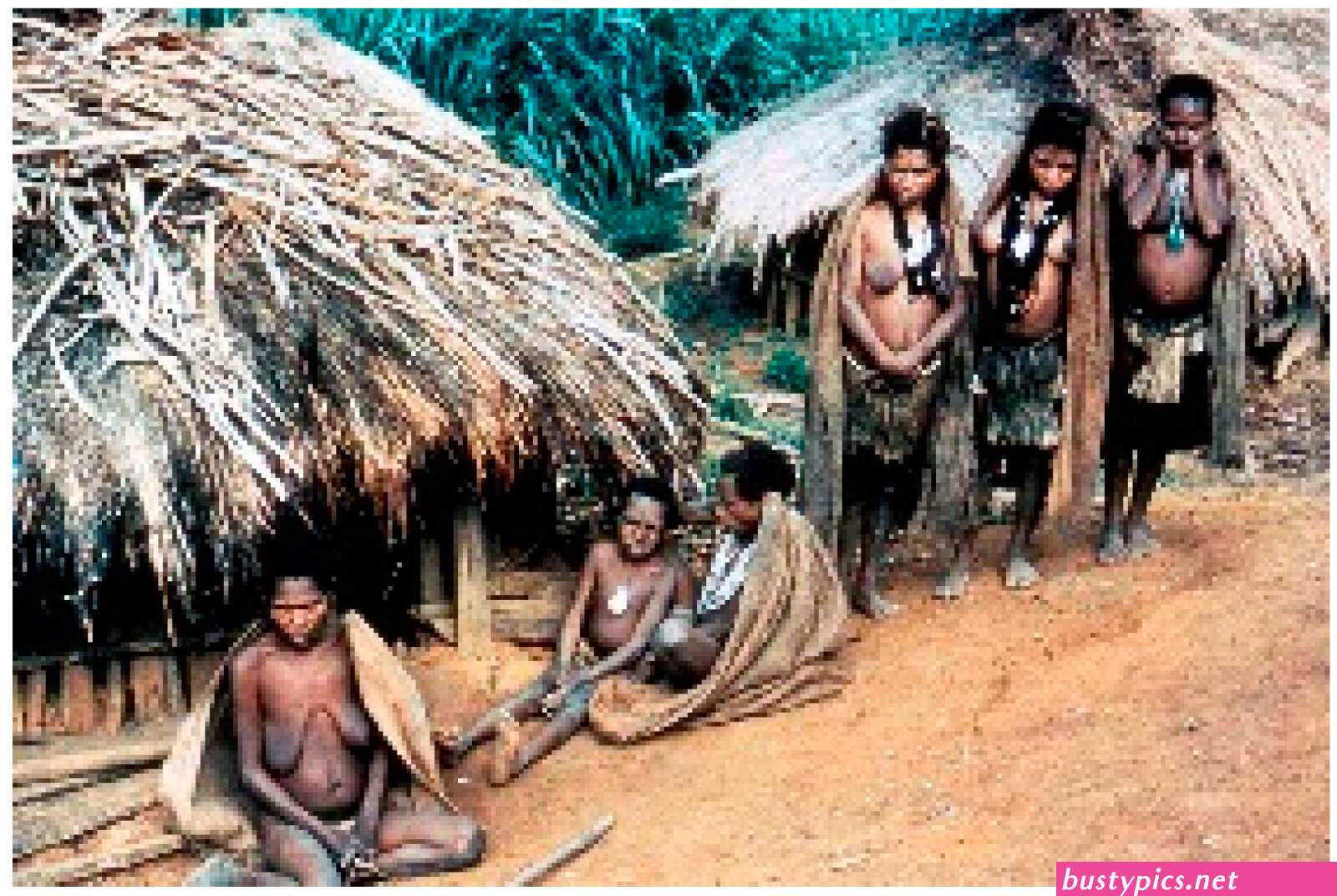 yawalapiti primitive tribe women