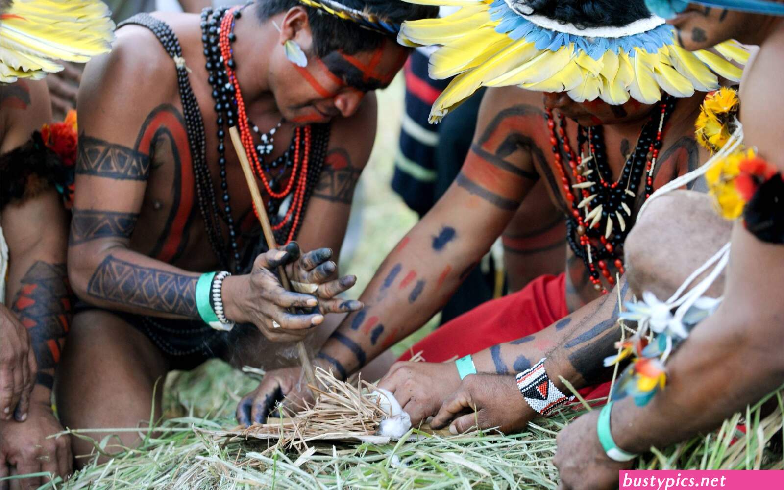 yawalapiti primitive tribe women