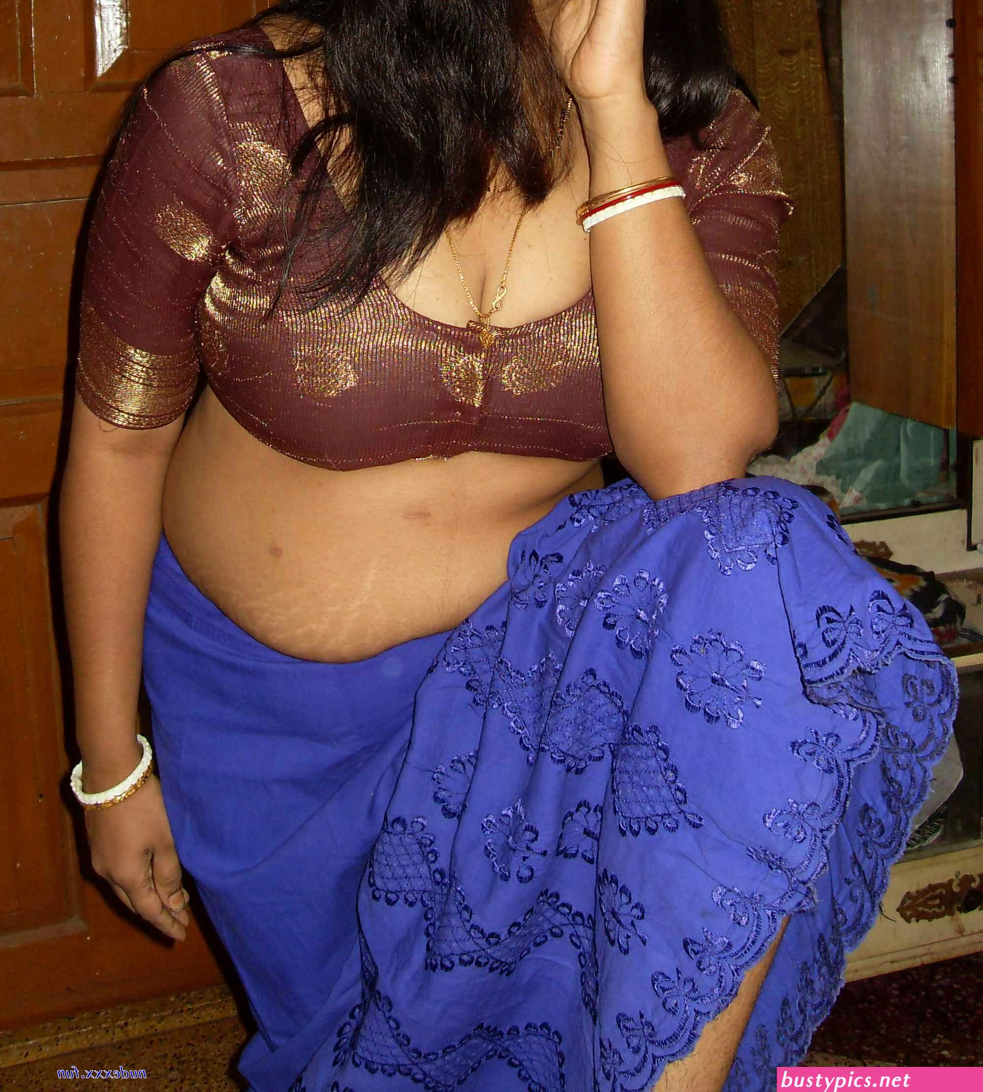 des blouse open boobs photo