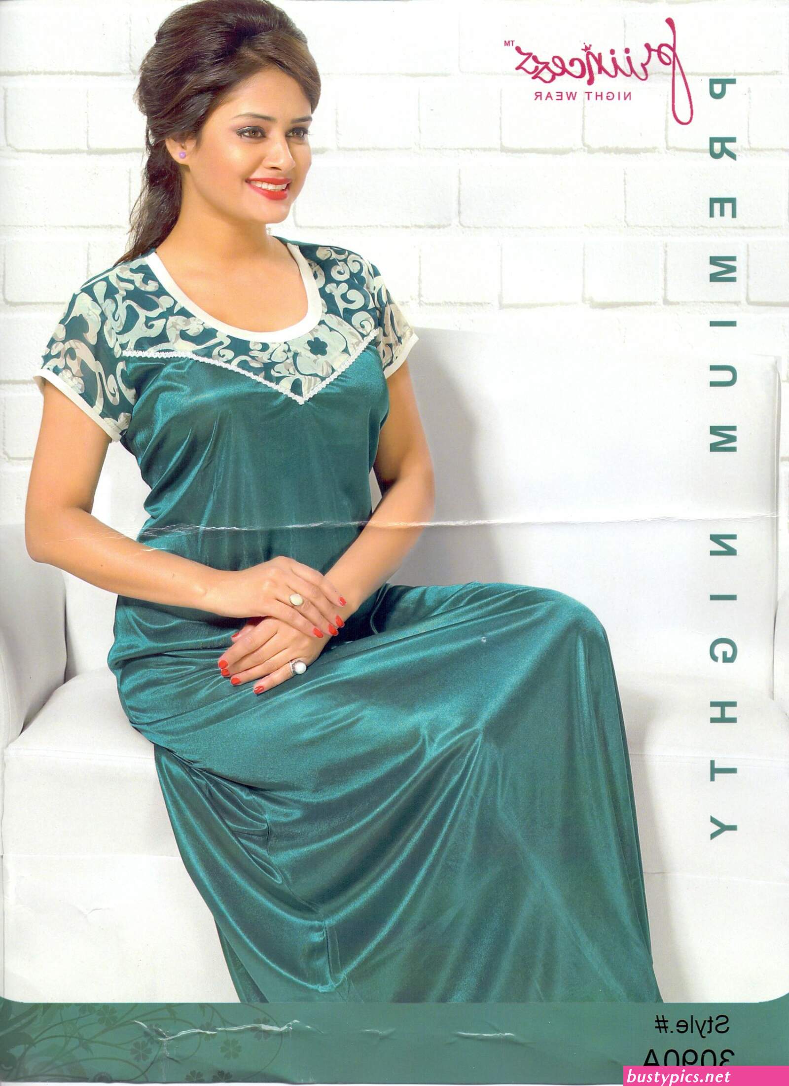 desi aurat nighty hot wallpaper