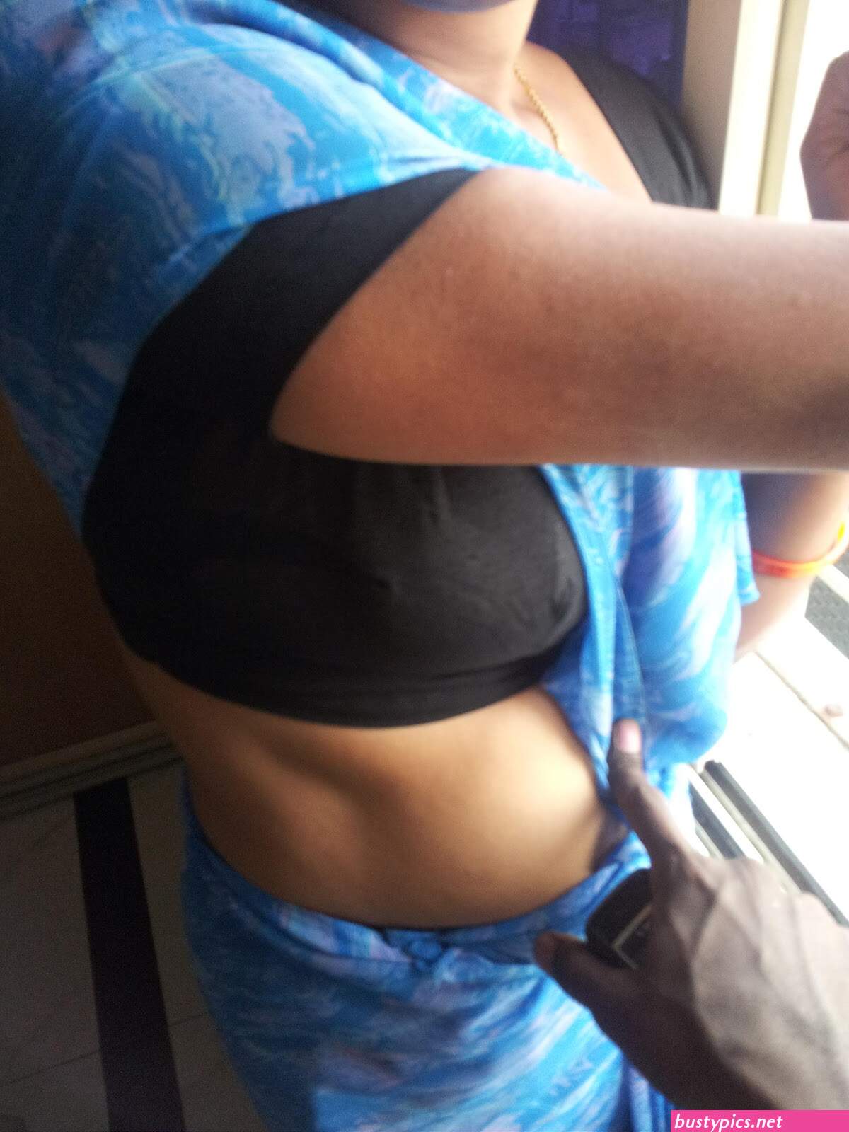 south indian aunties boobs photo